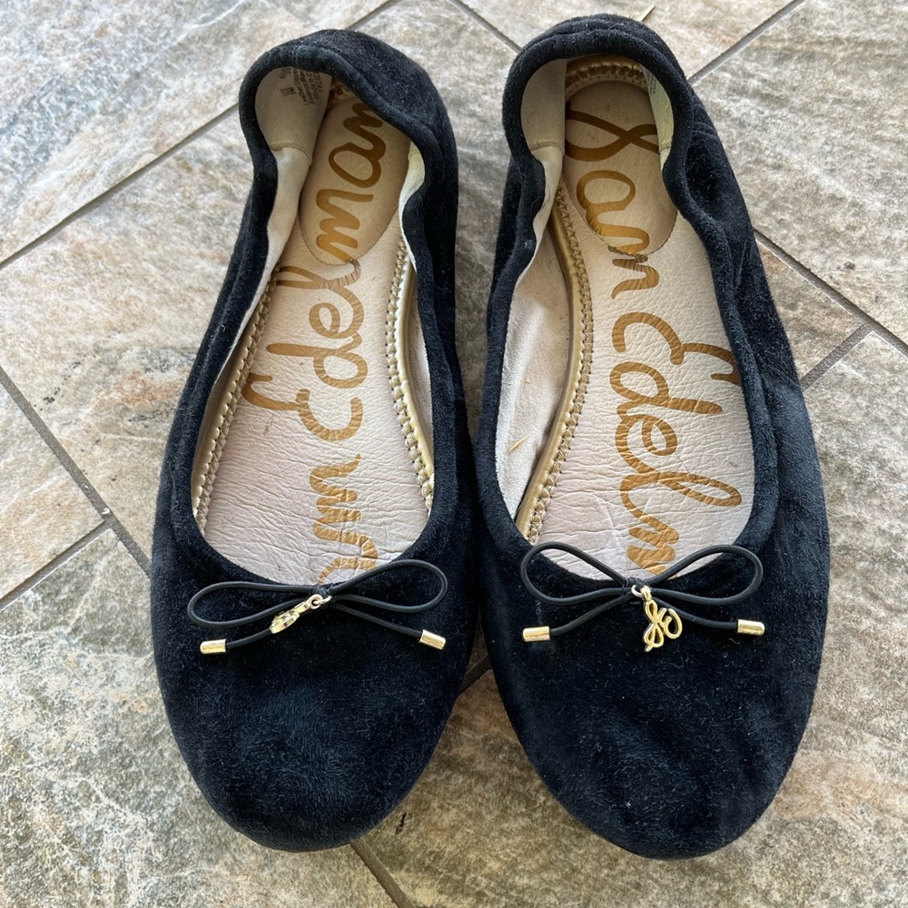 Black velvet ballet flats